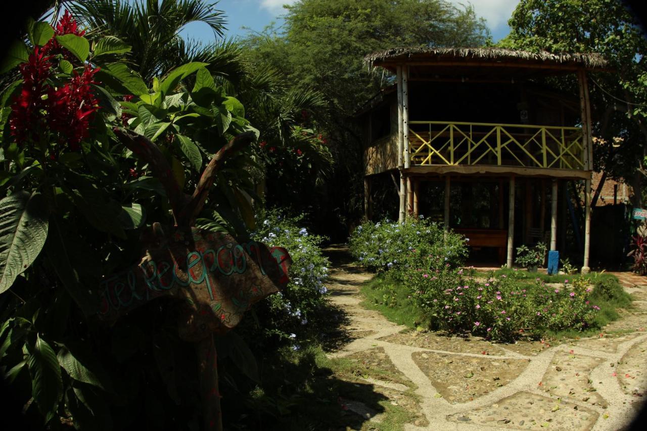 Hosteria Cabanas Itapoa Puerto López Exterior foto
