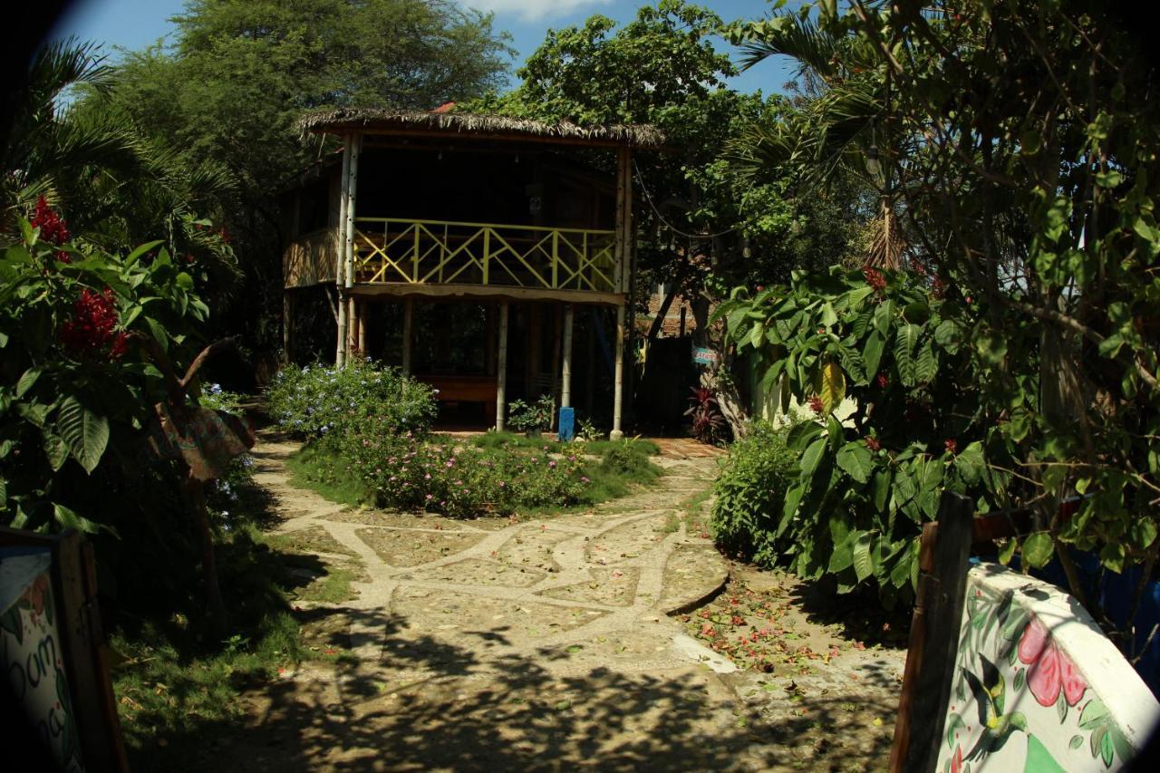 Hosteria Cabanas Itapoa Puerto López Exterior foto
