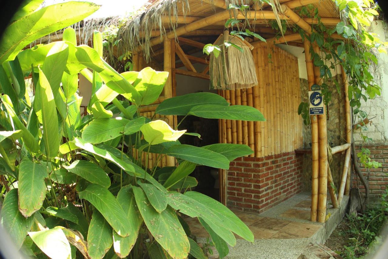 Hosteria Cabanas Itapoa Puerto López Exterior foto